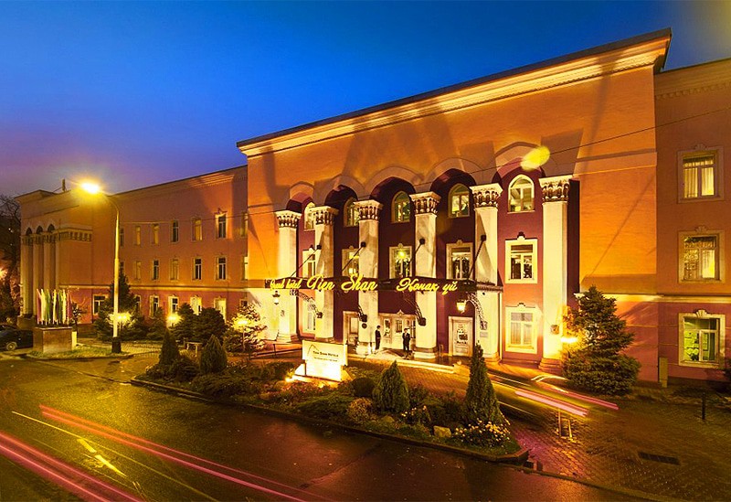 Гостиница "Grand Tien Shan Hotel" |